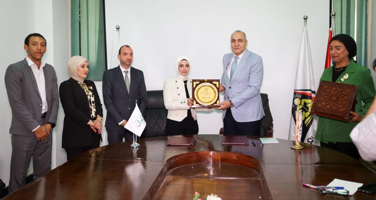 توقيع بروتوكول تعاون بين الهيئة العامة لتعليم الكبار ومؤسسة رزق لتنمية المجتمع