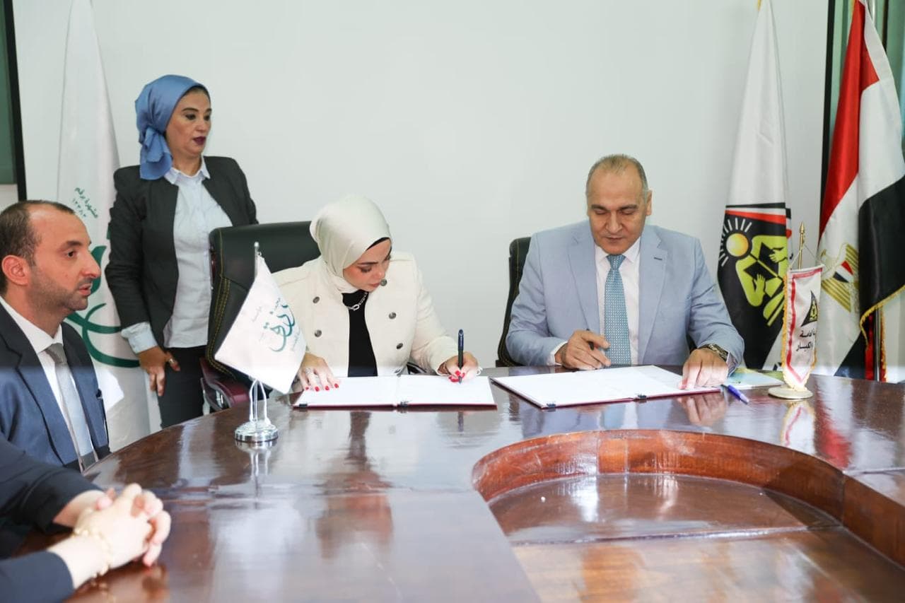 توقيع بروتوكول تعاون بين الهيئة العامة لتعليم الكبار ومؤسسة رزق لتنمية المجتمع