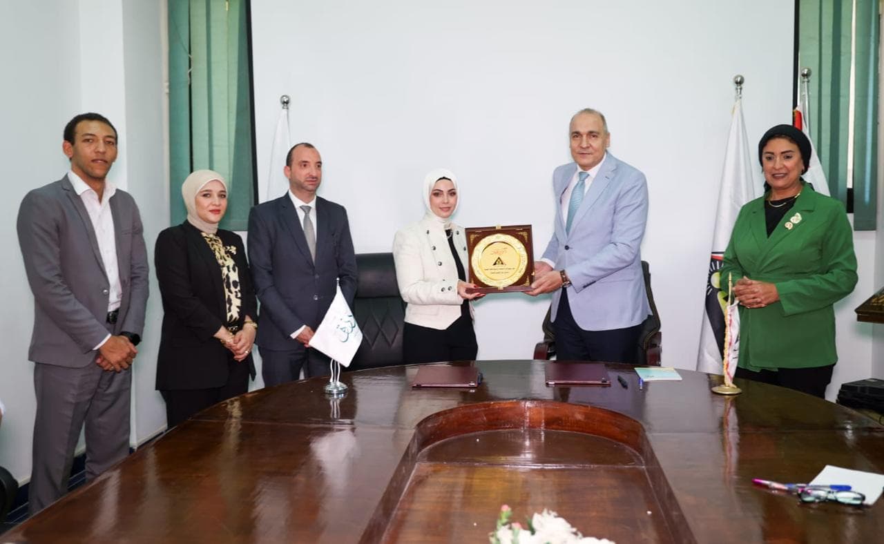 توقيع بروتوكول تعاون بين الهيئة العامة لتعليم الكبار ومؤسسة رزق لتنمية المجتمع