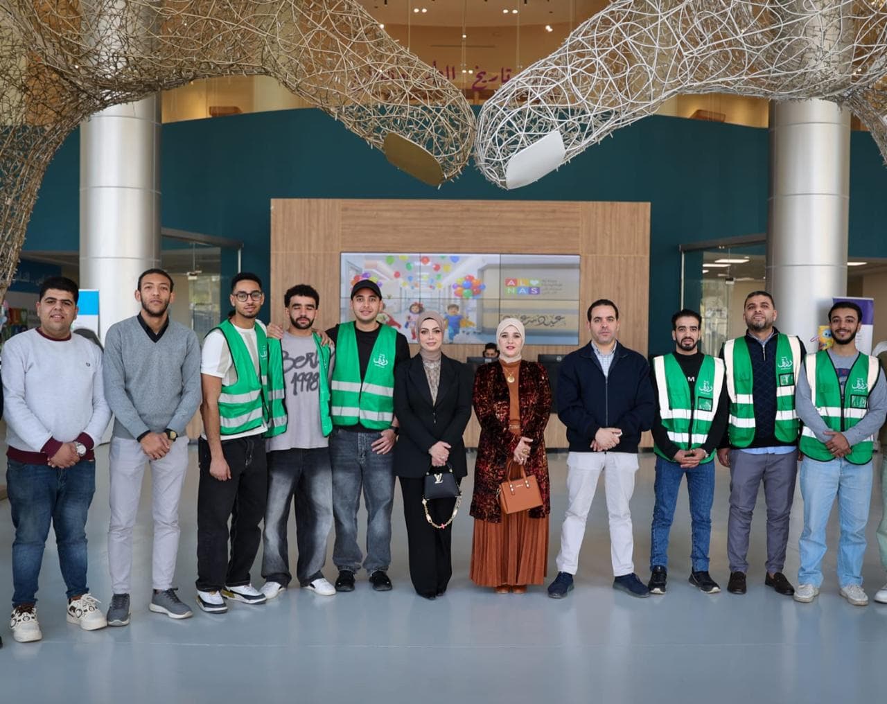 زيارة مستشفى الناس