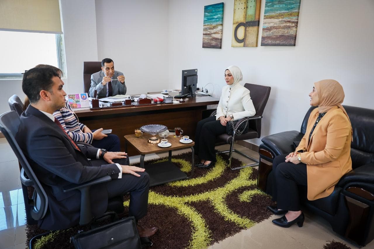 ندوة من التواصل إلى التأثير بالتعاون مع جامعة بدر