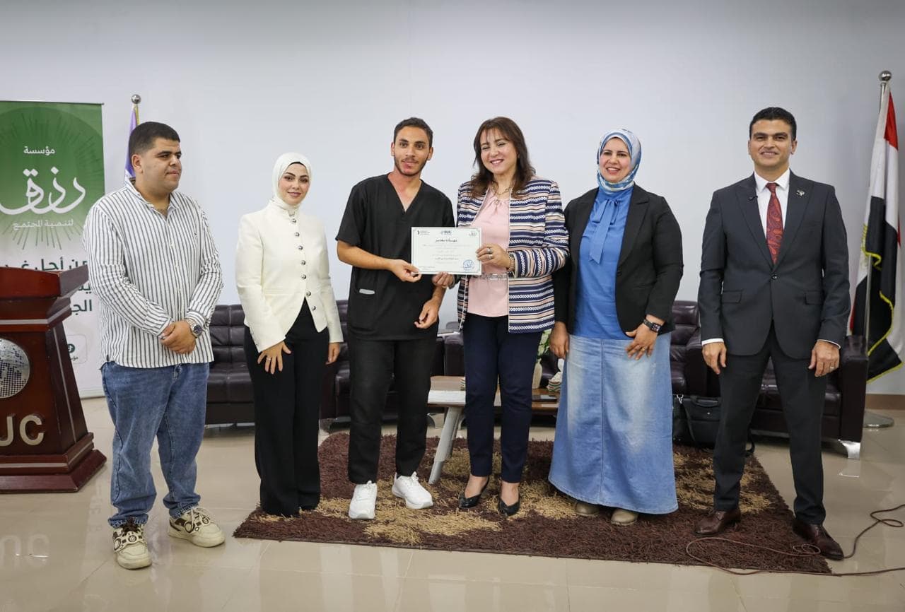 ندوة من التواصل إلى التأثير بالتعاون مع جامعة بدر