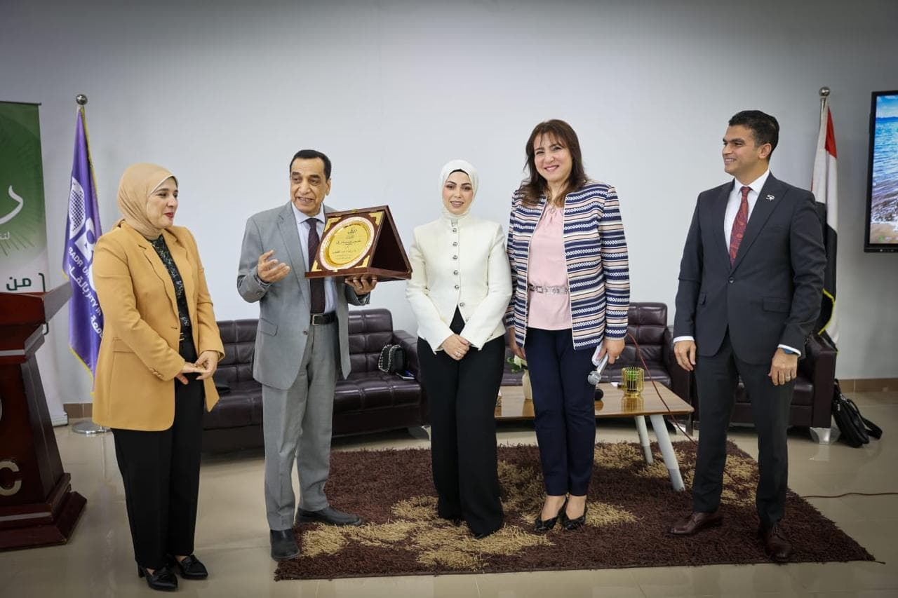 ندوة من التواصل إلى التأثير بالتعاون مع جامعة بدر