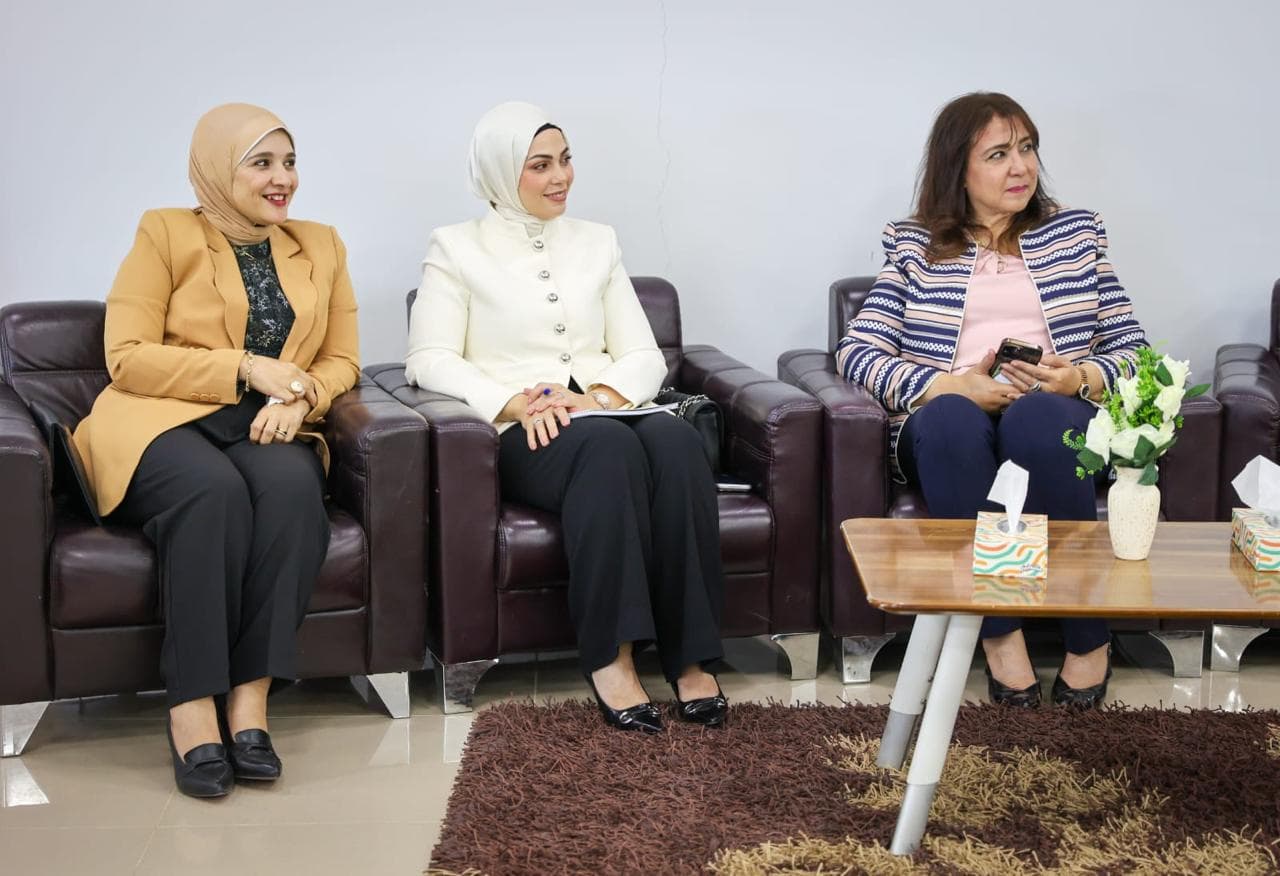 ندوة من التواصل إلى التأثير بالتعاون مع جامعة بدر