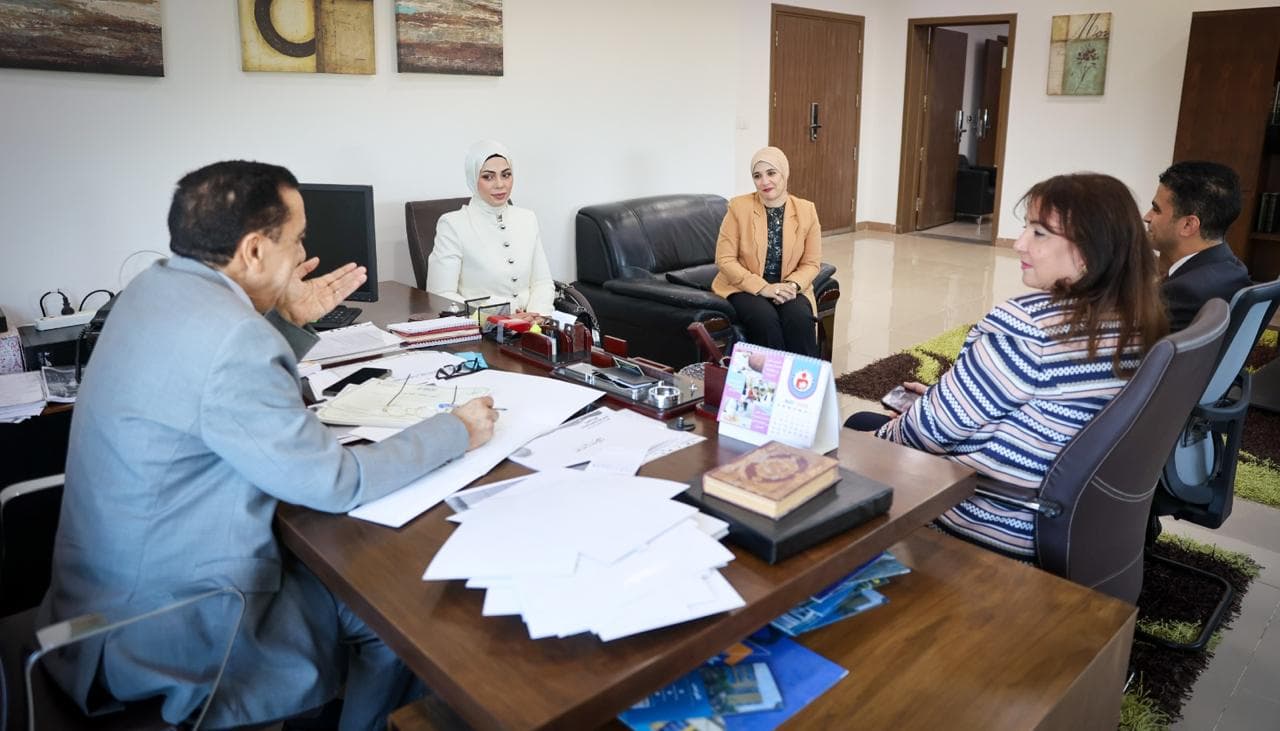 ندوة من التواصل إلى التأثير بالتعاون مع جامعة بدر