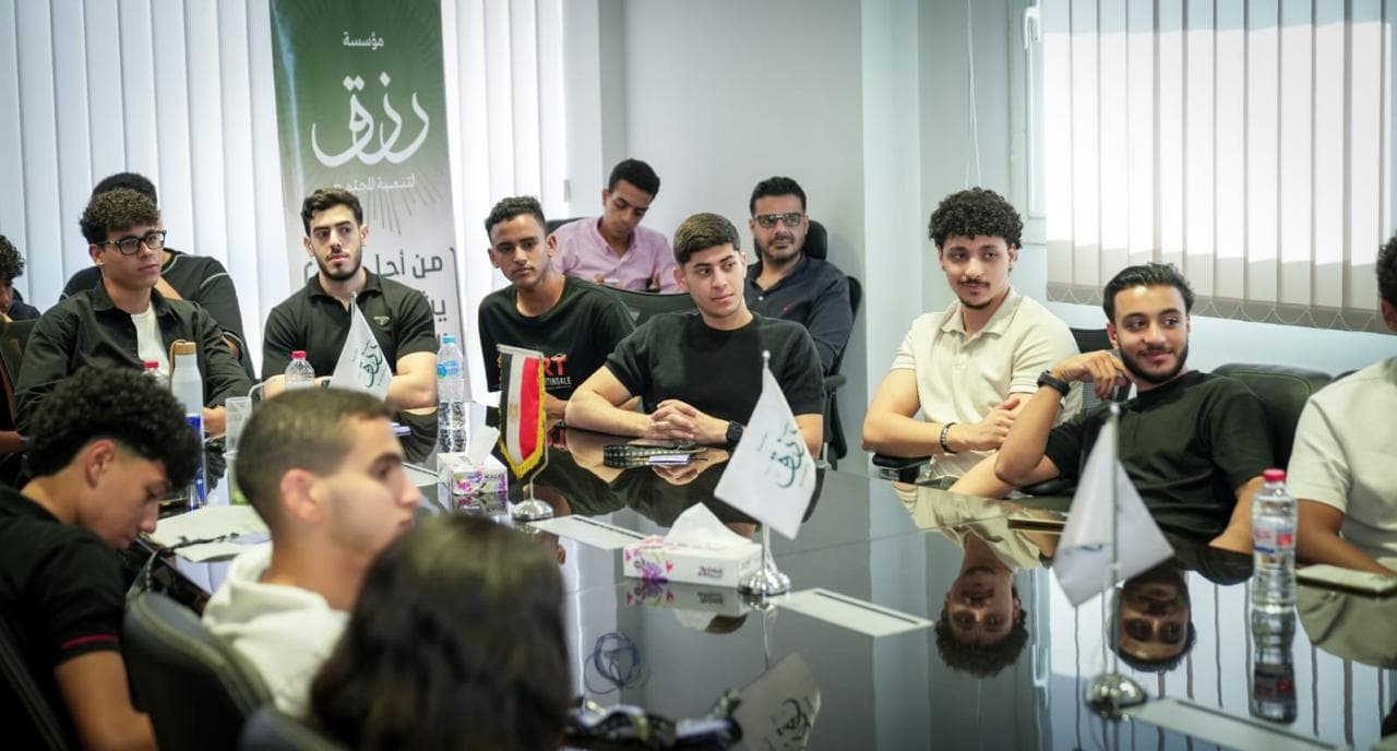 تدريب برنامج التصفح الذكي (Surf Smart) لمتطوعي مؤسسة رزق