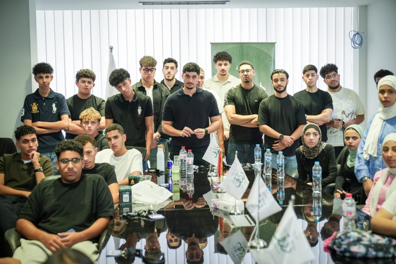 تدريب برنامج التصفح الذكي (Surf Smart) لمتطوعي مؤسسة رزق