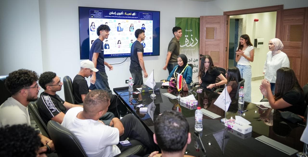تدريب برنامج التصفح الذكي (Surf Smart) لمتطوعي مؤسسة رزق