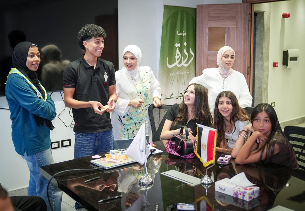 تدريب برنامج التصفح الذكي (Surf Smart) لمتطوعي مؤسسة رزق