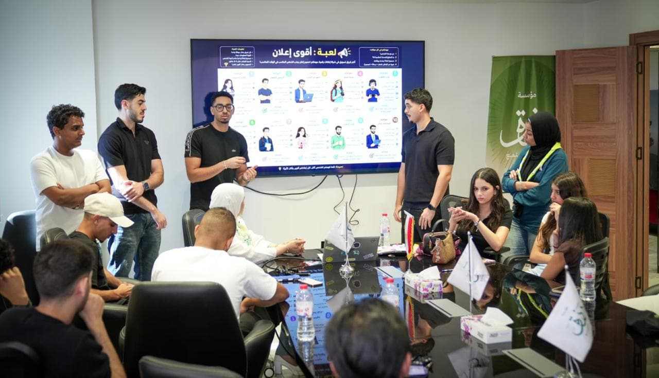 تدريب برنامج التصفح الذكي (Surf Smart) لمتطوعي مؤسسة رزق